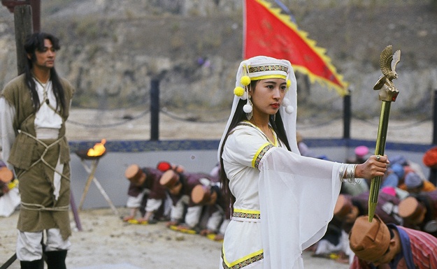 《大地飞鹰》是 a target="_blank" href="/item/香港无线电视