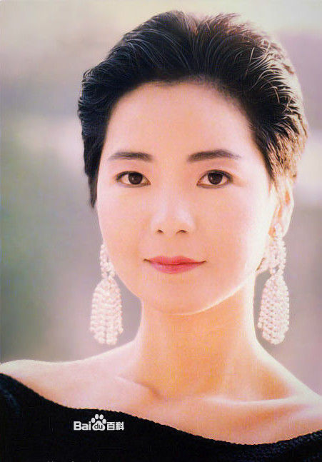 邓丽君 /a>于法国定居期间录制的一首日文单曲,该作品于1991年2月27日