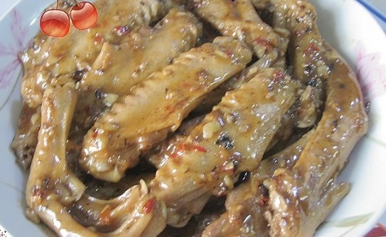 蒜蓉豆豉炖鸭翅