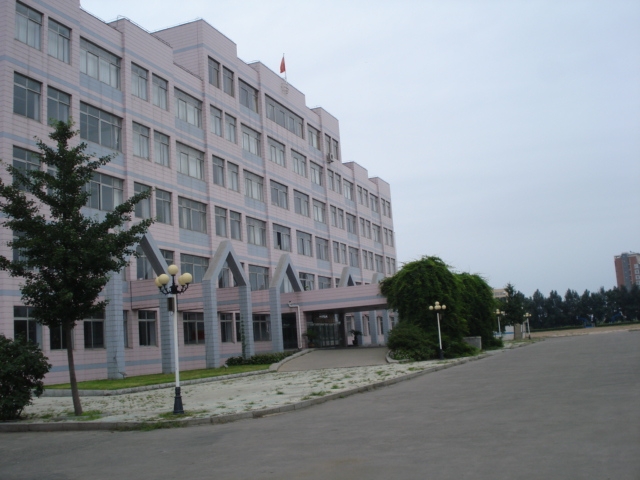 东港市第四中学