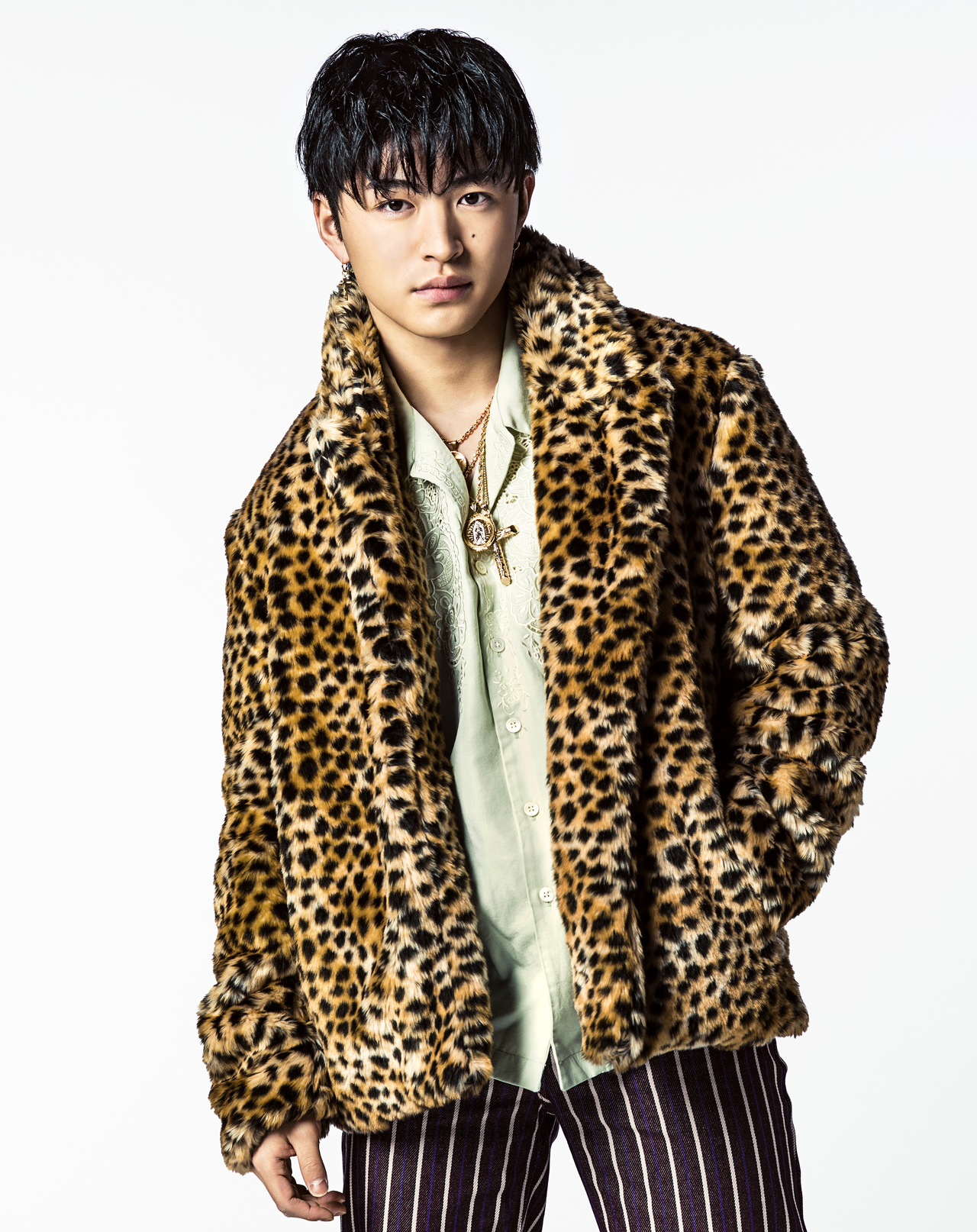 演唱组合,由 a target="_blank" href="/item/白滨亚岚">白滨亚岚 /a>