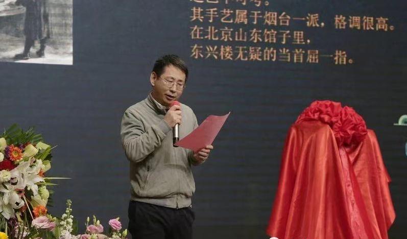  p>周扬,1974年11月出生于黑龙江哈尔滨,著名配音演员,朗诵解说艺术家