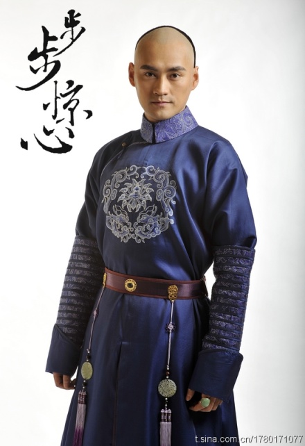  p>袁弘,1982年8月23日出生于湖北省武汉市,中国内地影视男演员,毕业