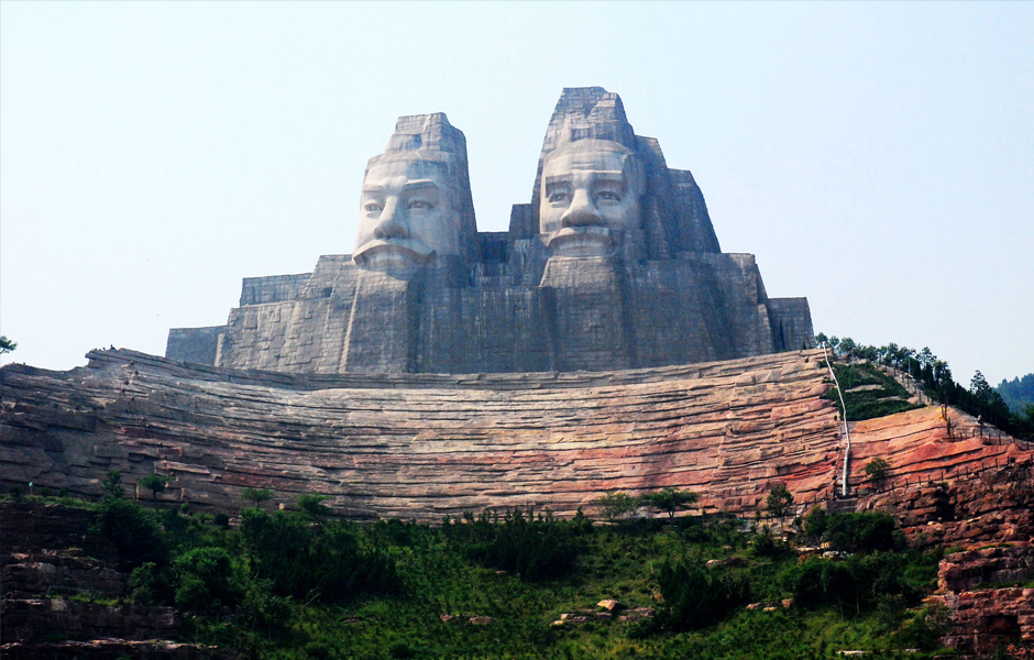 炎黄二帝巨型塑像