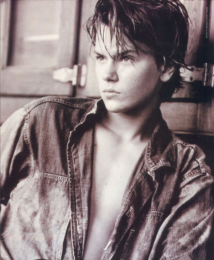  p>瑞凡·菲尼克斯(river phoenix,1970年8月23日-1993年10月31日)