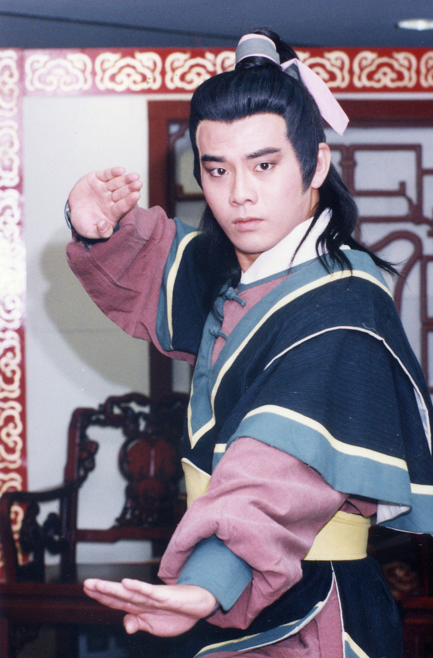  p>《新白娘子传奇》是由 a target="_blank" href="/item/夏祖辉