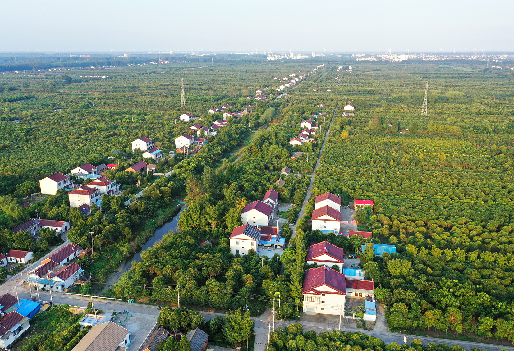  p>三仓镇,隶属于江苏省东台市,是 a target="_blank" href="/item