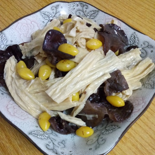 腐竹木耳炒白果