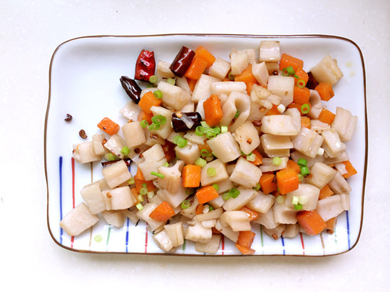 炝炒藕丁