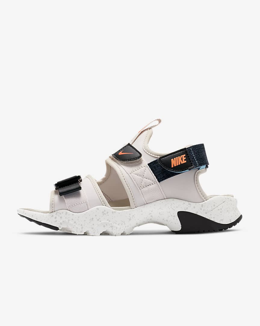  p>nike canyon sandal 女子凉鞋是耐克品牌旗下的一款产品. /p>