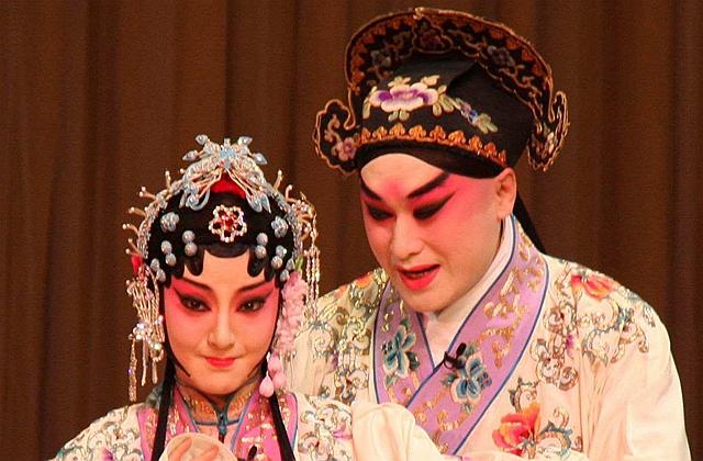元杂剧大多是一本四折，《西厢记》却为何开了二十折的先例？_百科TA说