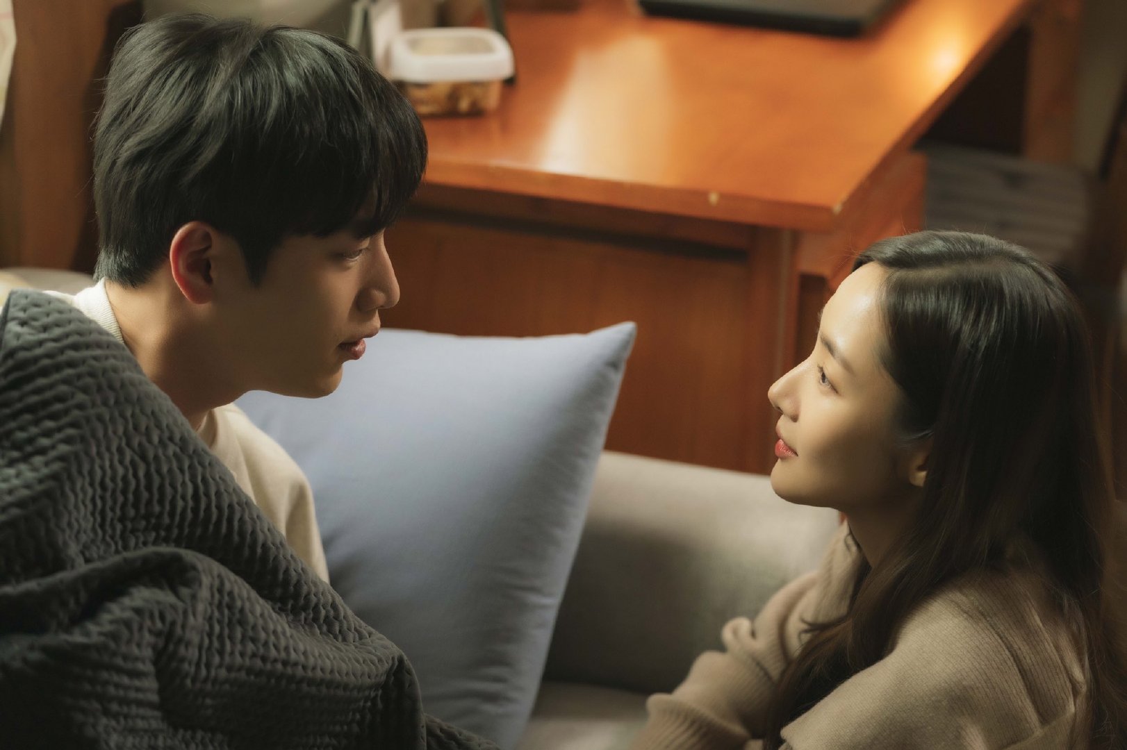 去找你》是 a target="_blank" href="/item/韩国jtbc电视台/3831183"