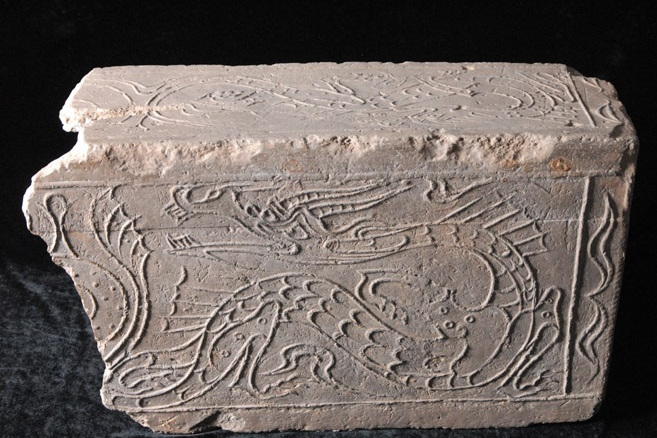 西汉青龙纹空心砖