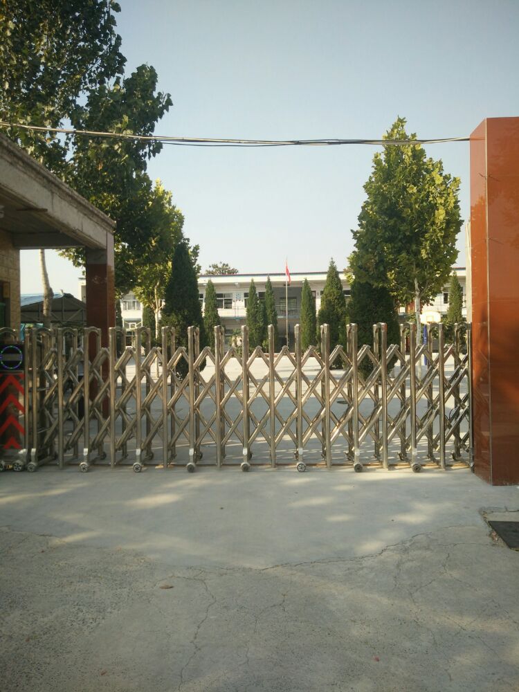 data-lemmaid="1069449">延津县 /a>城北学校坐落于河南省延津县,是一