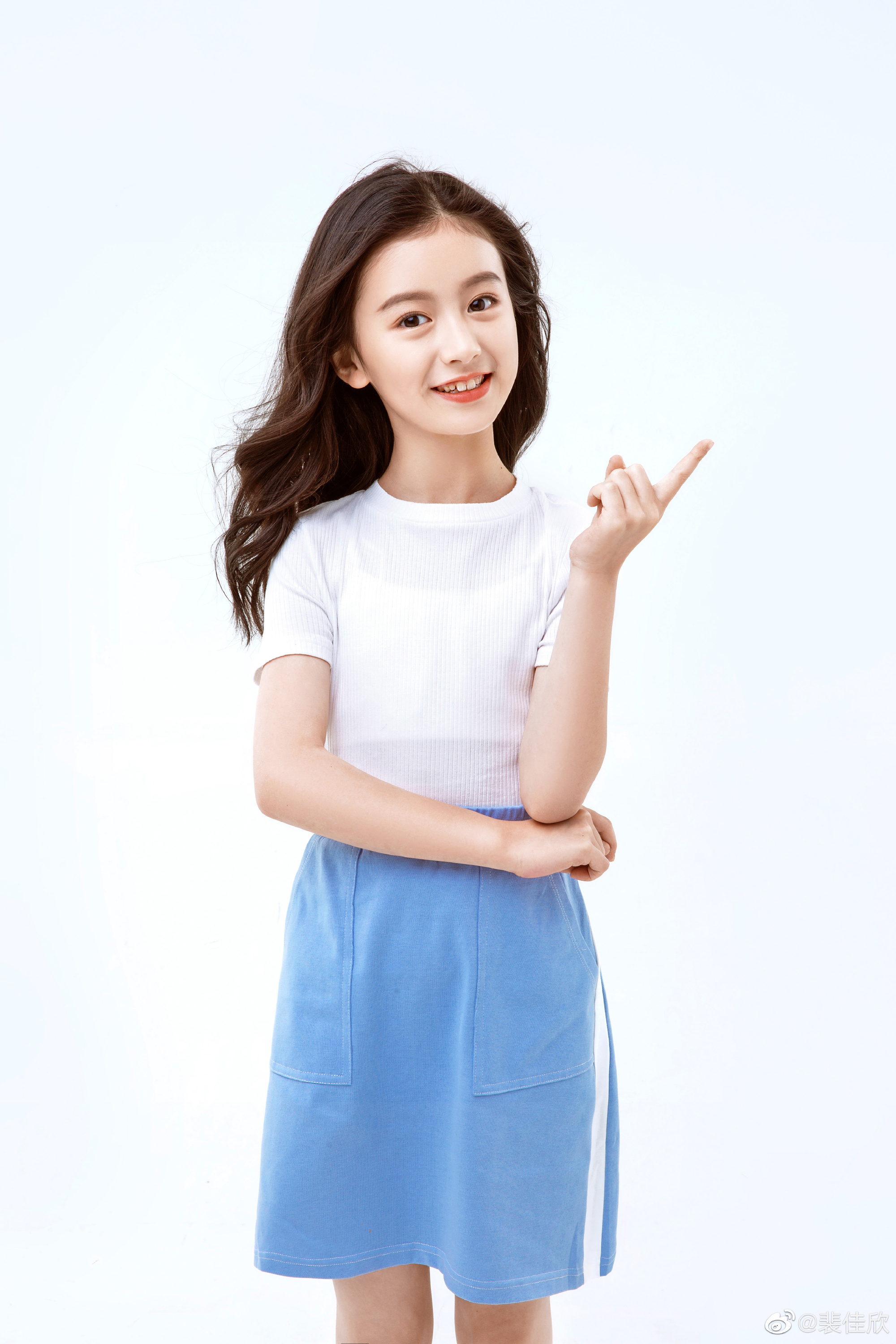  p>裴佳欣,2009年10月28日出生于安徽省滁州市,中国内地女演员,模特.