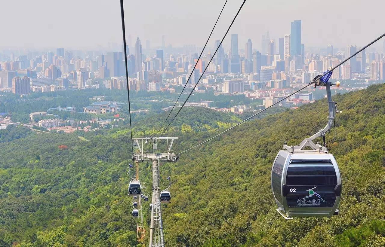 紫金山观光索道位于江苏省 a target="_blank" href="/item/南京市