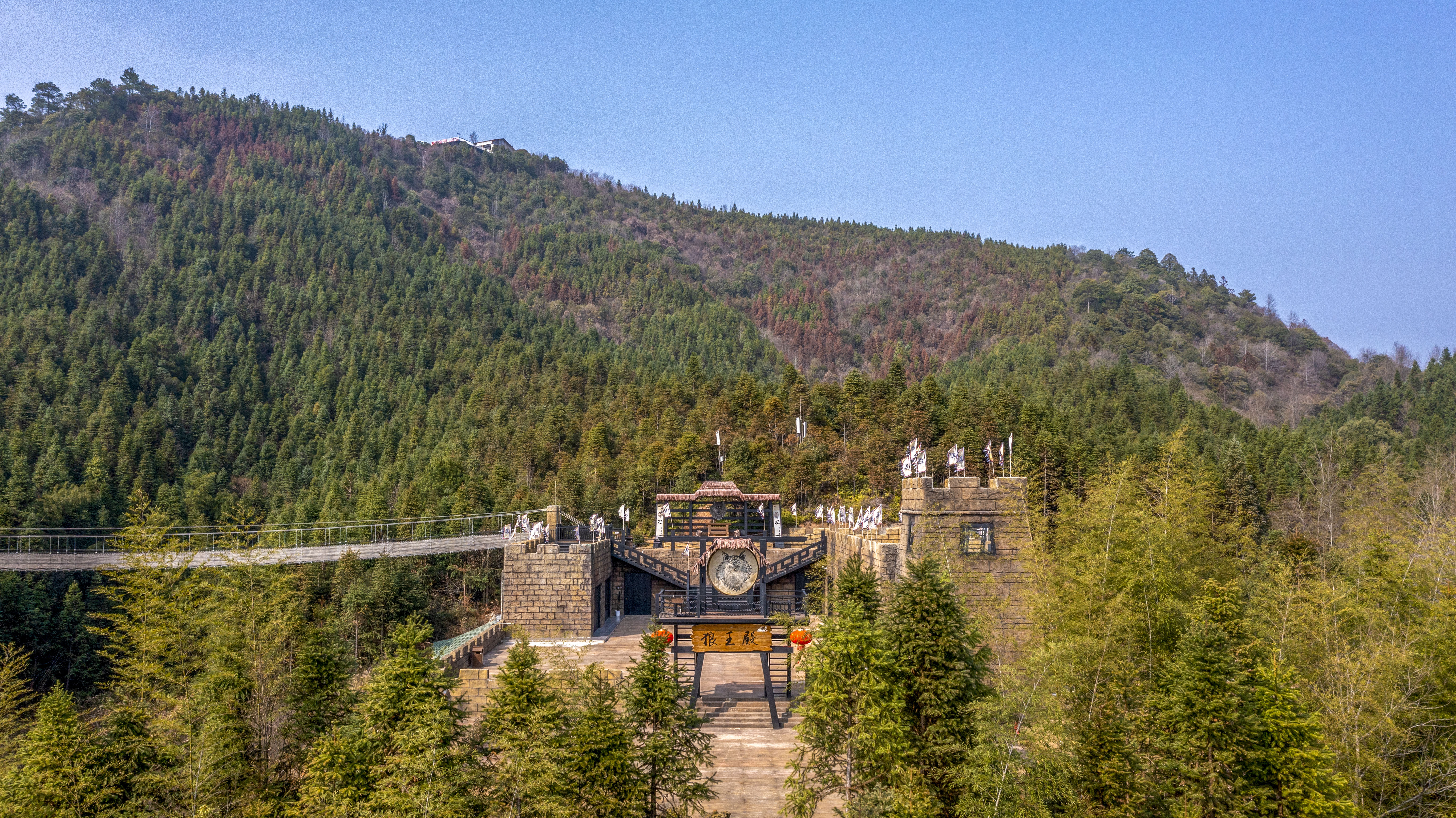  p data-id="tx31egr3gz4s">野狼谷景区,位于江西省抚州市资溪县乌石