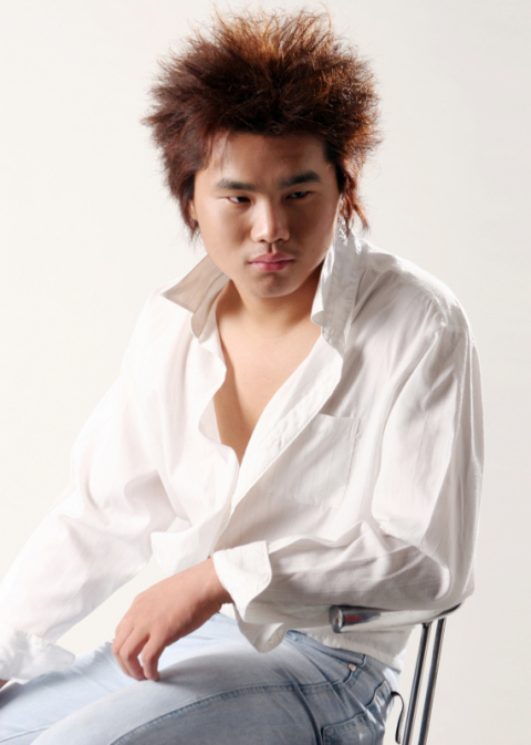 吴岱恒,原名吴海波,1989年11月28日出生于<a