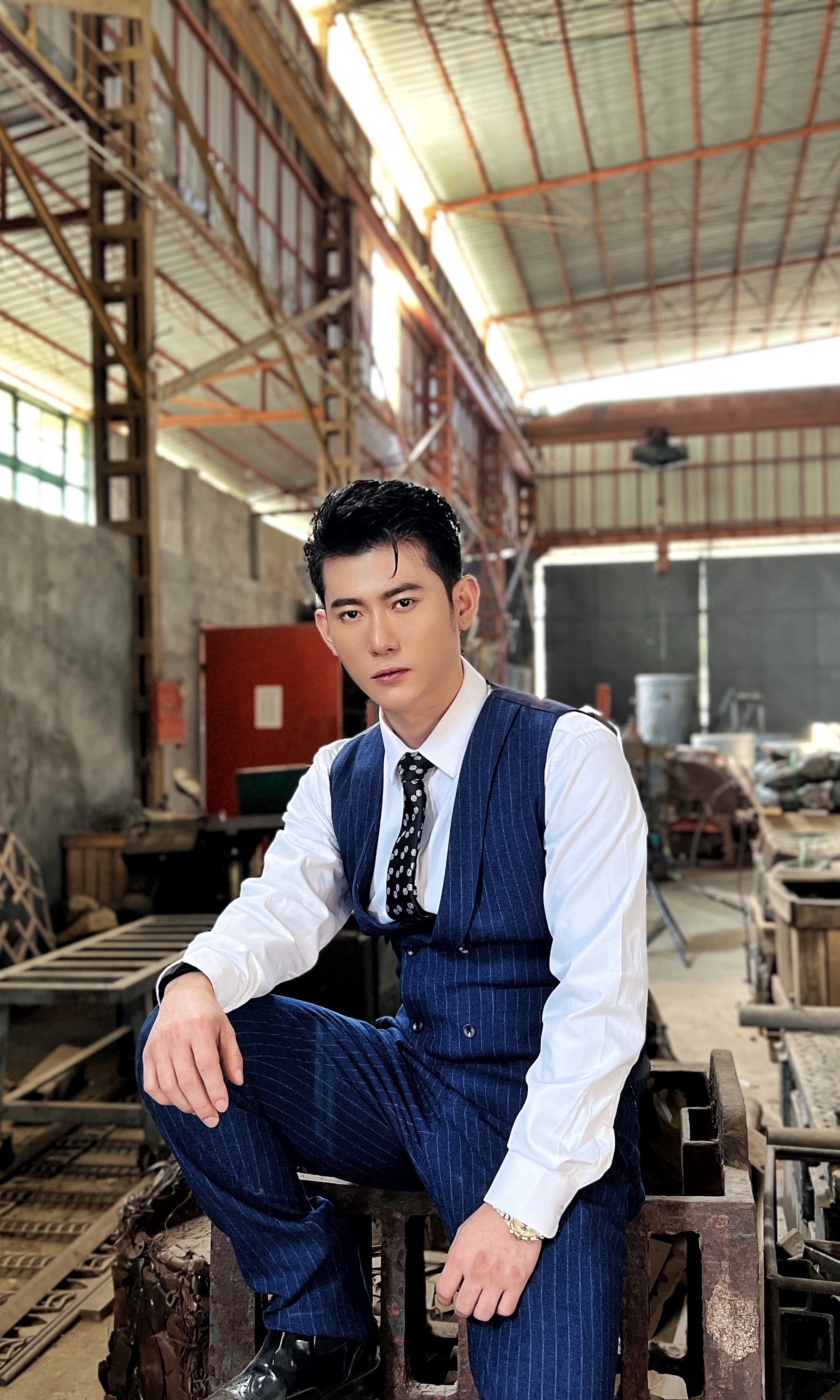 p>李乾锋,又名李火火武术跑酷双料冠军,中国内地男演员.