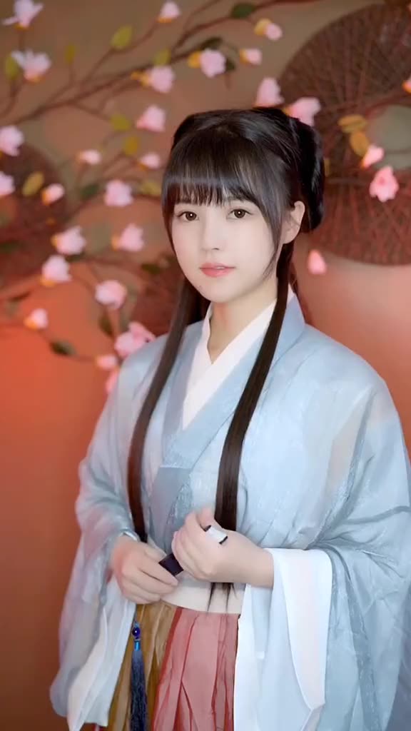  p data-id="gnvg9ukbnb">饭思思,出生于江西省