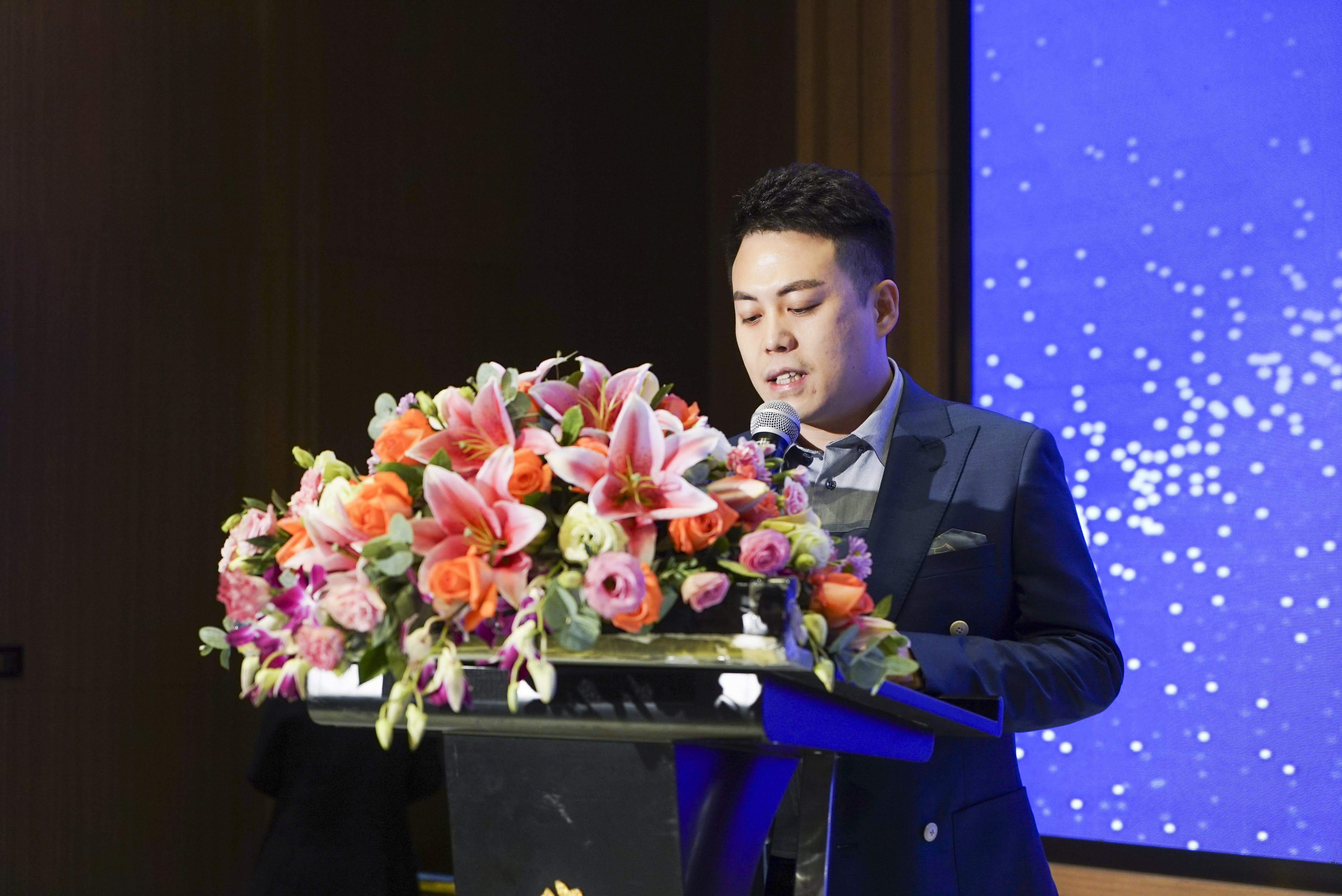  p>赵震东,生于吉林省吉林市,泰国华泰集团董事长