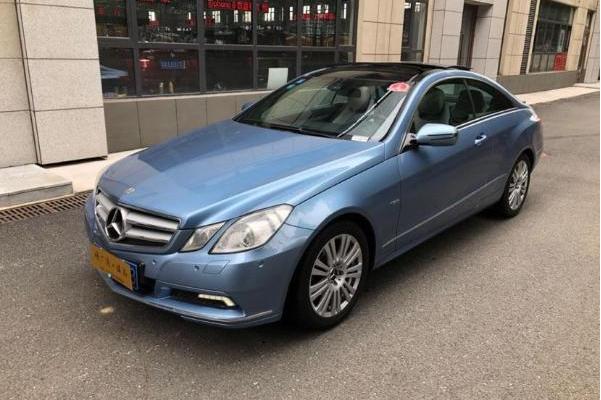 奔驰e级e260 cgi双门轿跑车 2010款