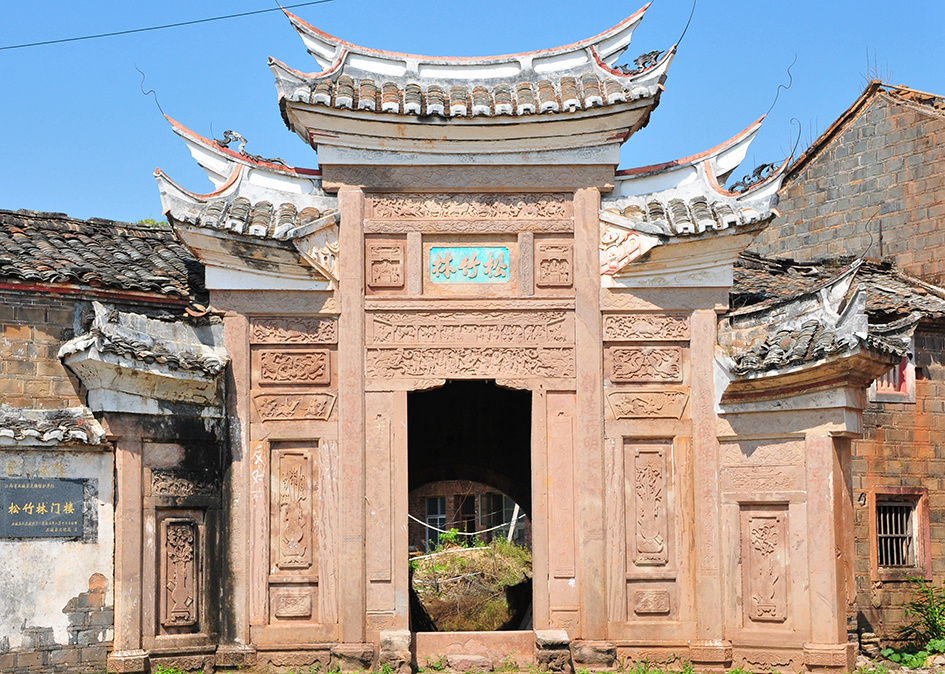 data-lemmaid="615376">客家民居 /a>的重要组成部分,是一栋建筑物