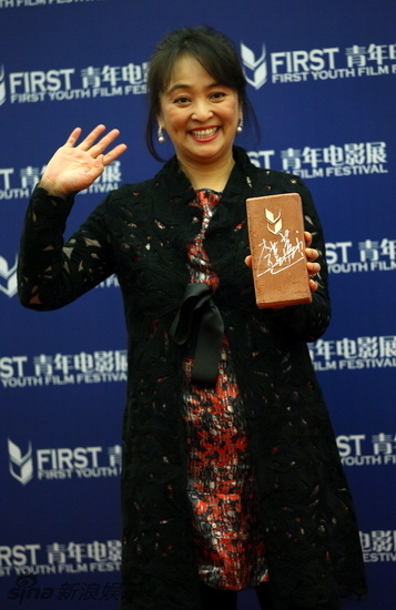 李勤勤