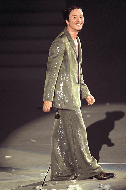  p>2000年 a href="#" data-lemmaid="8151610">张国荣热·情演唱会 