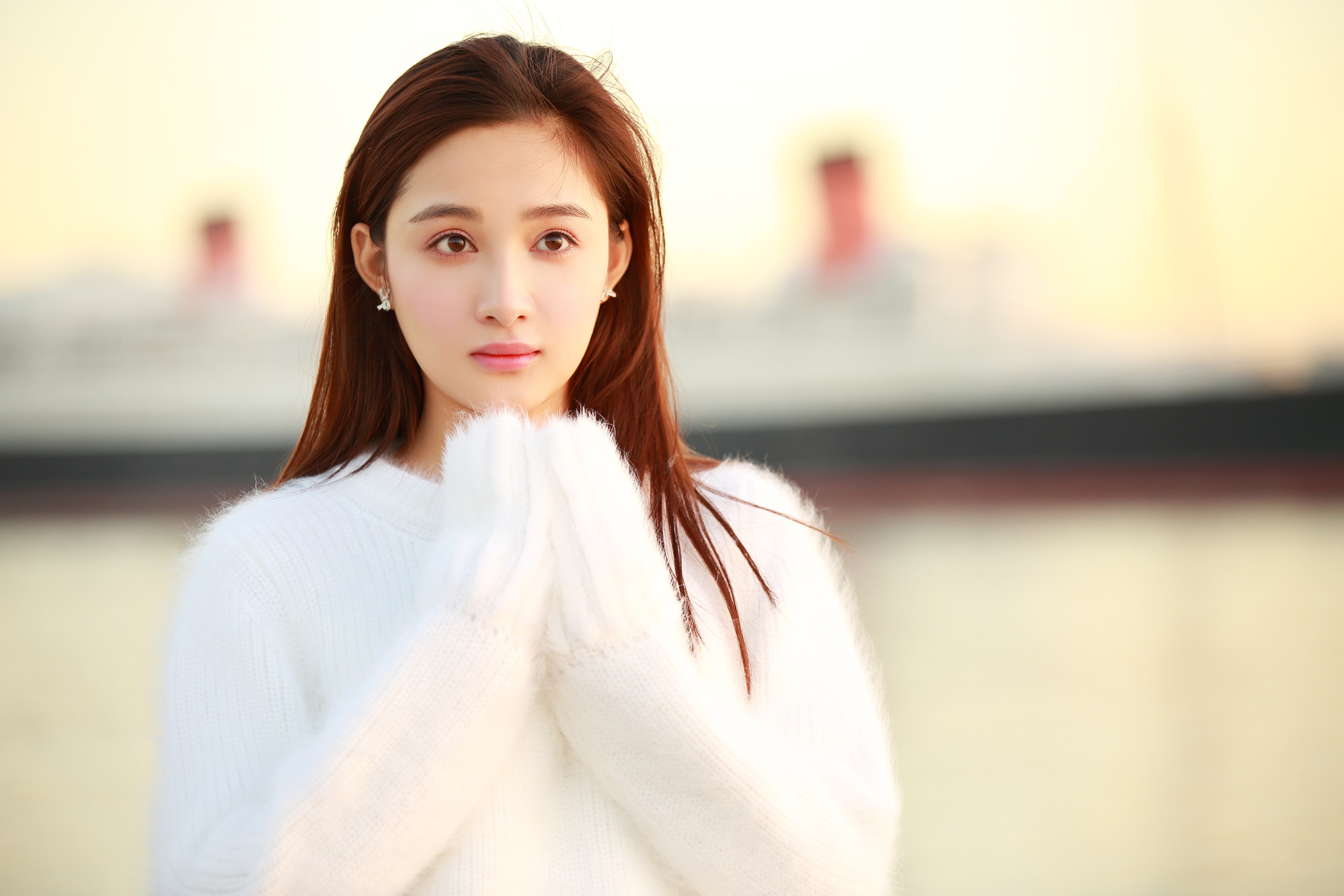  p>孙嘉璐,1996年9月19日出生于山东省烟台市,中国内地女演员,毕业于 