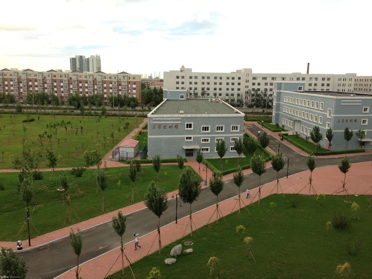  p>哈尔滨劳动技师学院,位于黑龙江省 a href="#" data-lemmaid="