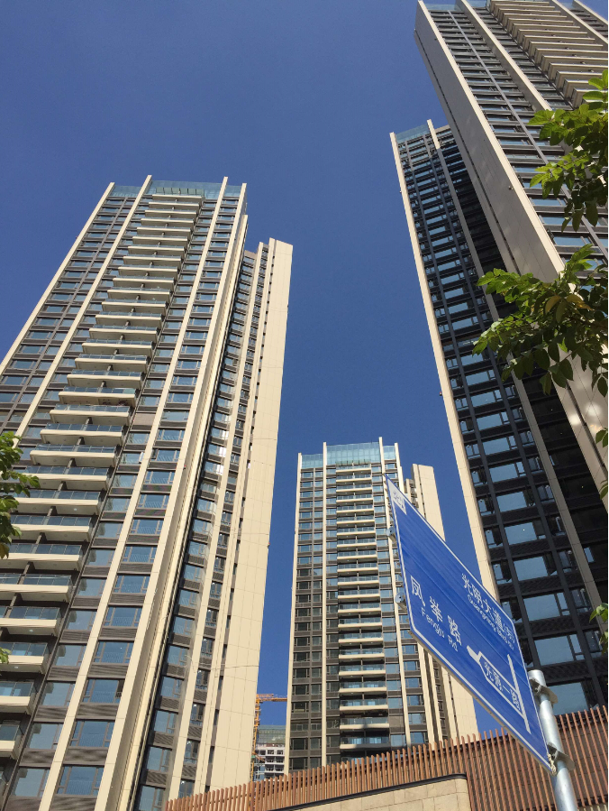 龙光玖龙台位于 a target="_blank" href="/item/深圳市光明区