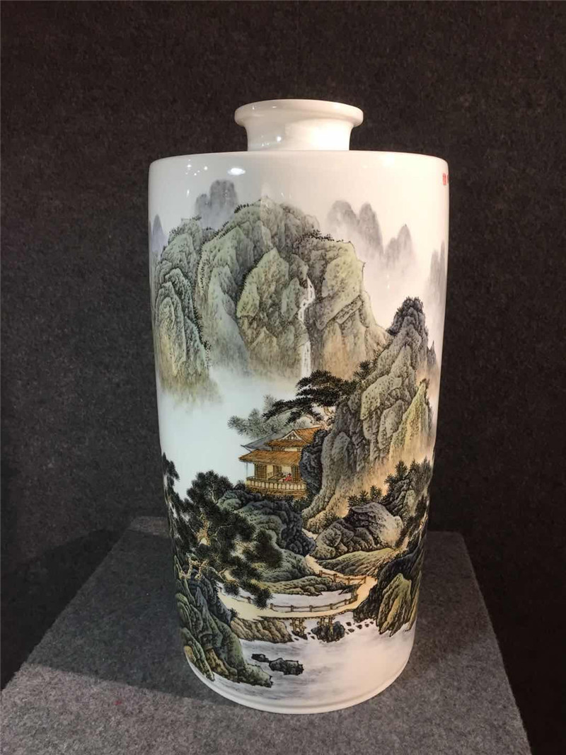 /p p>广义的潮彩即潮州彩绘瓷的简称,指清末民国时期以来,潮州府城