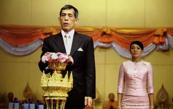 泰王去世 泰国政局迎来新挑战 中泰关系将会如何发展？_百科TA说