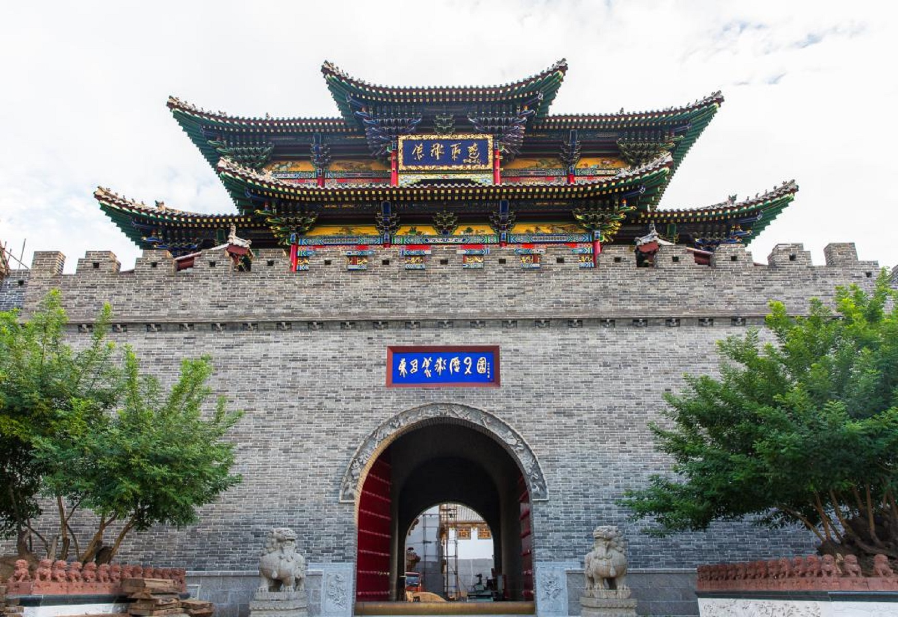  p>河北美术学院( i>hebei academy of fine arts /i>),简称"河北美院