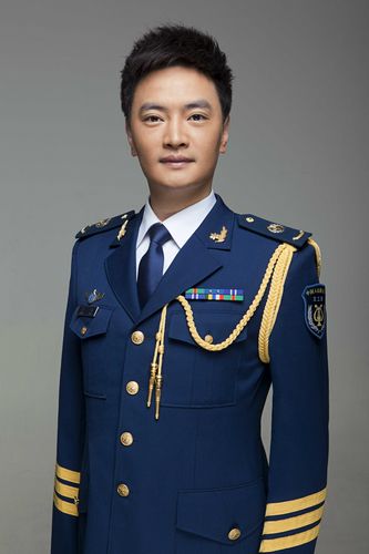  p>汤非, a target="_blank" href="/item/江苏">江苏 /a>扬州人,原