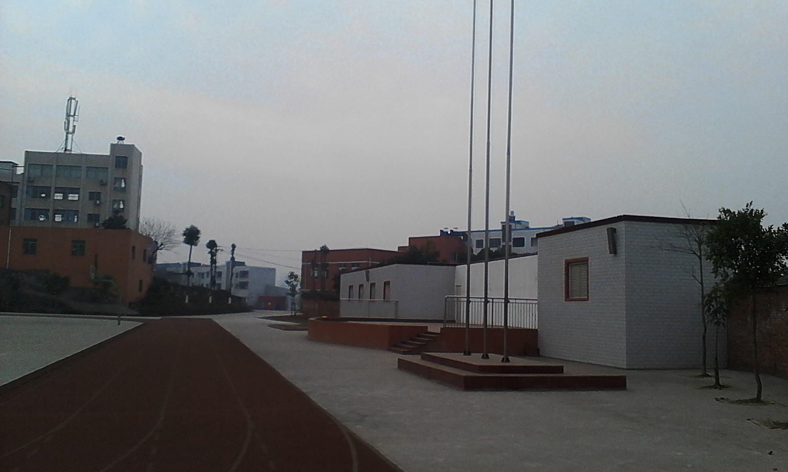  p>泸县二中城北分校成立于2001年6月,是泸县二中教育集团的有机组成