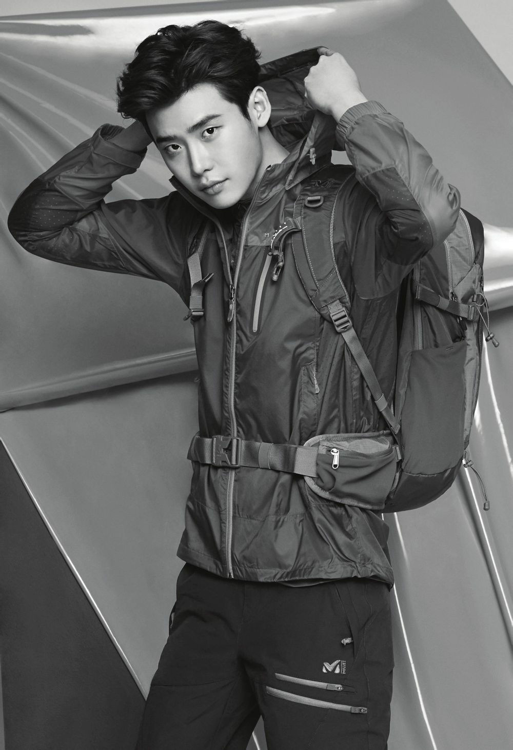 lee jong suk) /i>,1989年9月14日出生于京畿道龙仁,韩国男演员