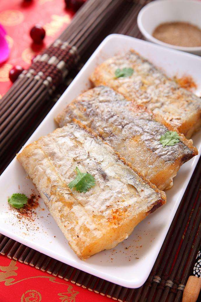 煎白带鱼