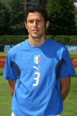  p>法比奥·格罗索(fabio grosso   ),1977年11月28日出生于意大利的