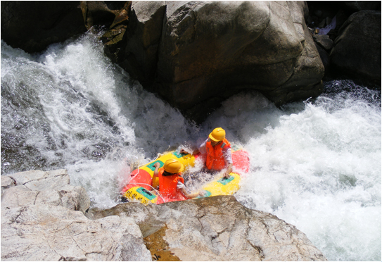  p>南昆山川龙峡漂流位于广东省惠州南昆山永汉镇川龙峡,漂流全程11