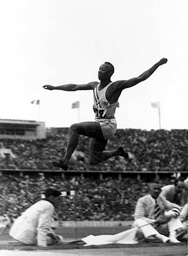  p>杰西·欧文斯,原名詹姆斯·克利夫兰·欧文斯(jamesclevelandowens