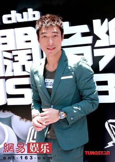  p>许志安,1967年8月12日生于香港,祖籍广东省广州市番禺区,中国香港