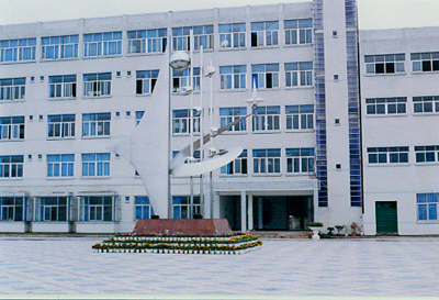 高安市第三中学