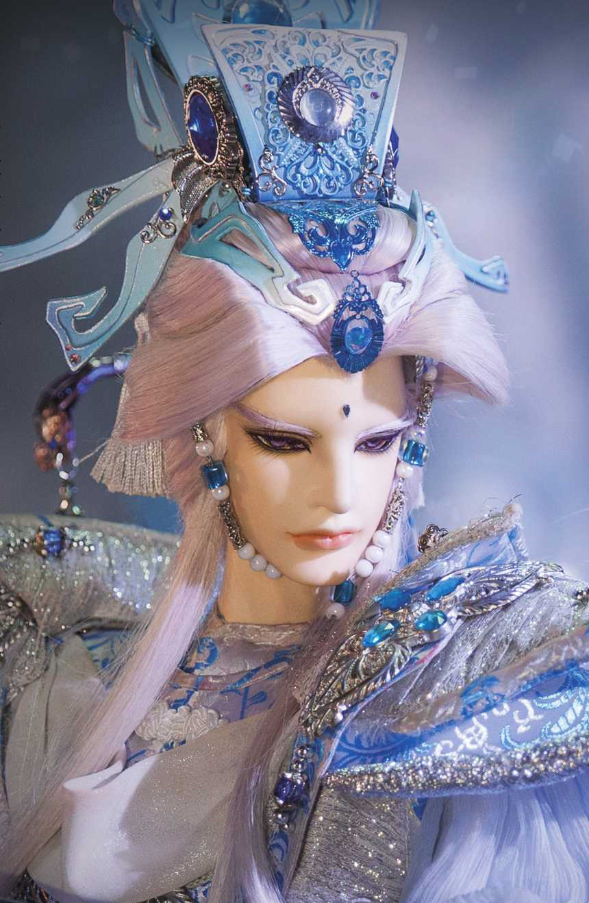  p>天迹,男,是《 a target="_blank" href="/item/霹雳布袋戏/155118"