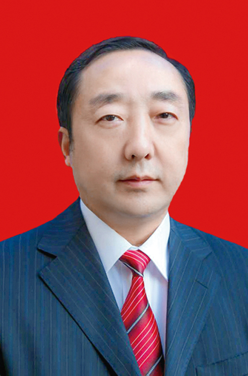 1968年12月出生,河南 a target="_blank" href="/item/新县/25996"