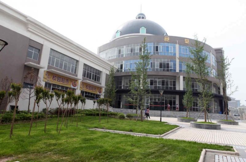  p>涪陵区职业教育中心位于历史文化积淀深厚,现代文明气息浓郁,素有"