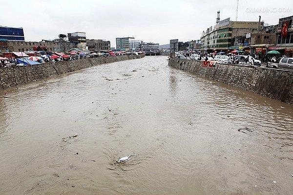 id="6942399">阿富汗伊斯兰共和国 /a>首都,位于该国东部的喀布尔河谷