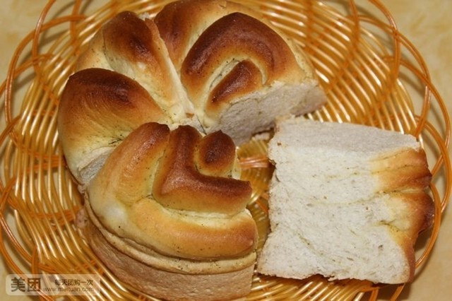  p data-id="gnasf3493m">烧锅子是一种面食小吃,属于甘肃永登地区