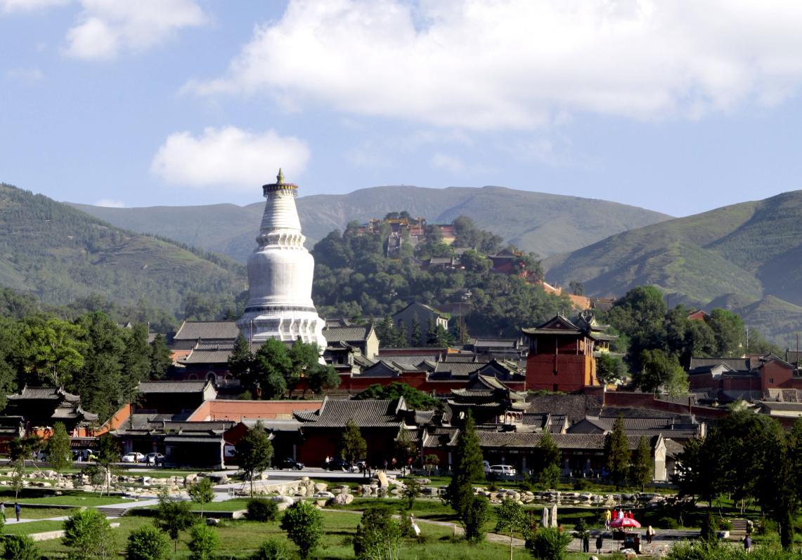  p>五台山,位于 a target="_blank" href="/item/山西省/365266" data